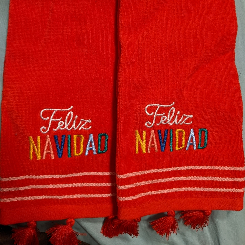 'Feliz Navidad' bath hand towel